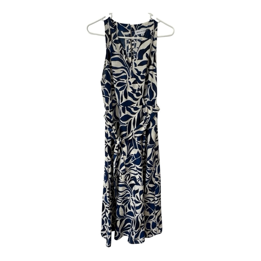 Emma and Michele Royal, Navy and cream  Sleeveless Dress Size M.